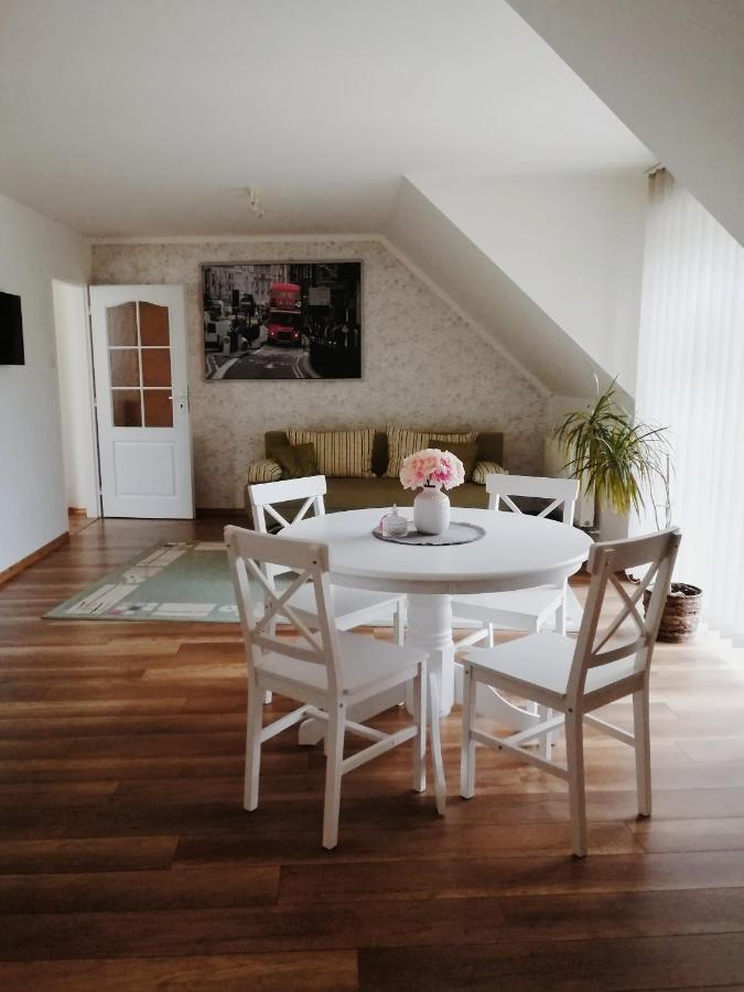 Apartman Pri Parku Sered' Exterior photo